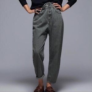 Zara • Paper Bag High Waist Cuffed Crops